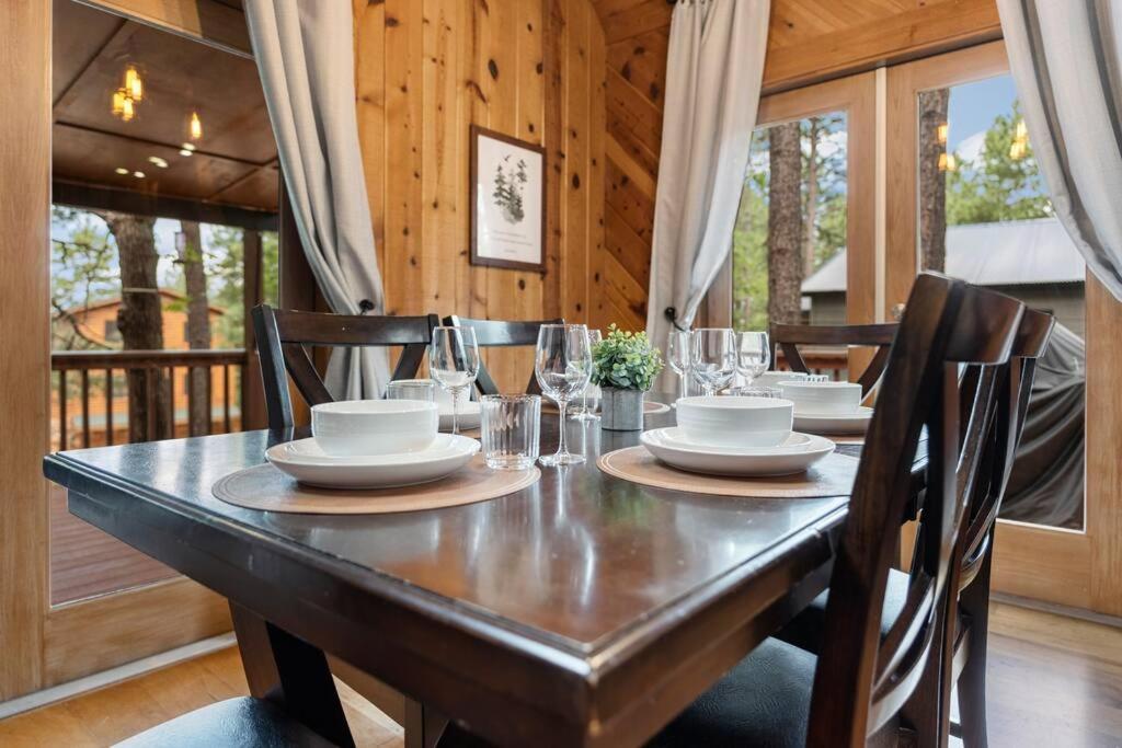 Luxury Cabin Oasis Getaway Heart Of Munds Park Exterior foto