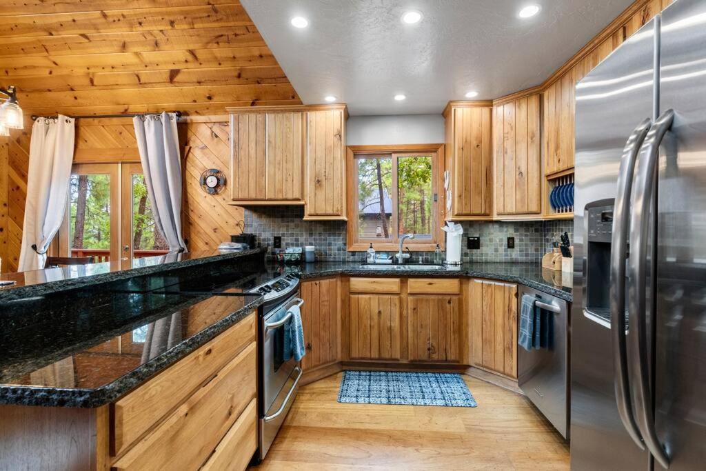 Luxury Cabin Oasis Getaway Heart Of Munds Park Exterior foto