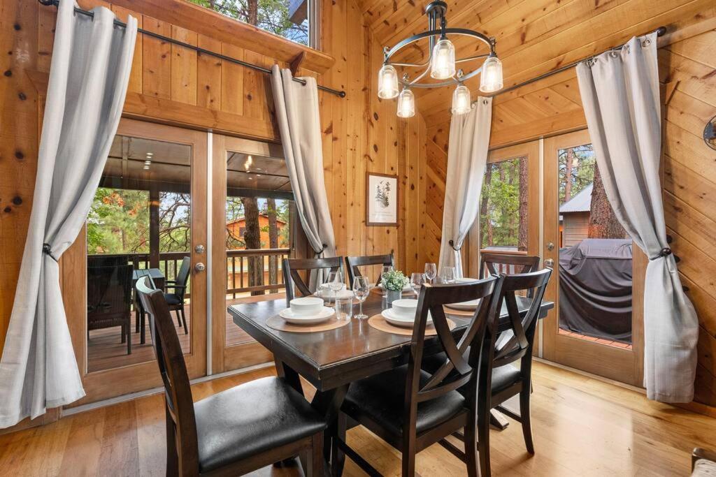 Luxury Cabin Oasis Getaway Heart Of Munds Park Exterior foto
