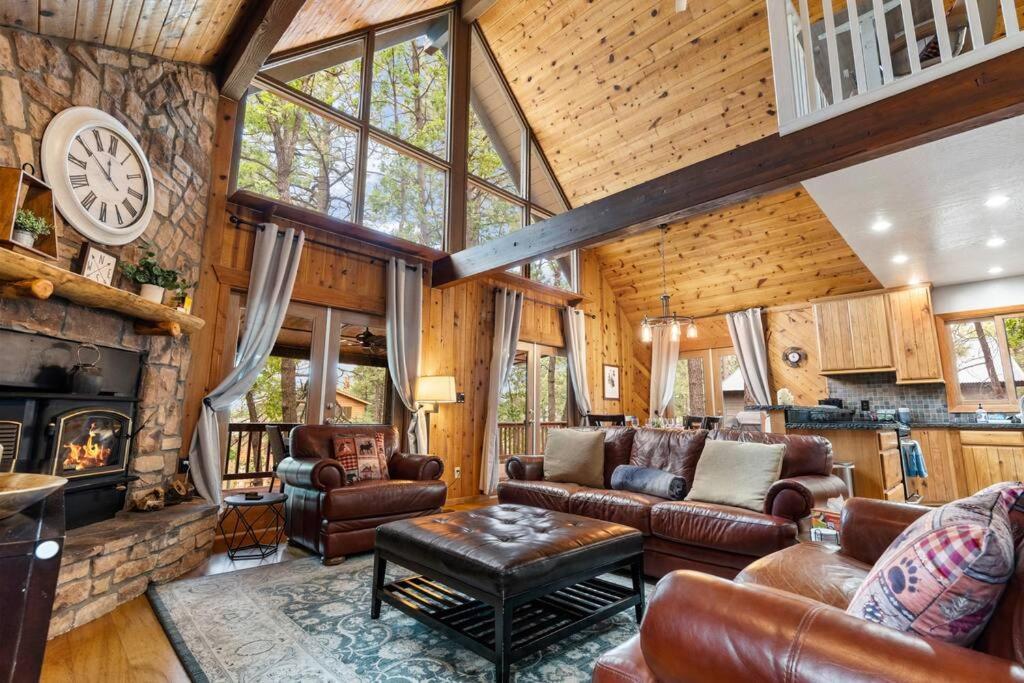Luxury Cabin Oasis Getaway Heart Of Munds Park Exterior foto